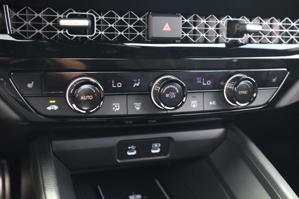 Honda Accord Hybrid Vehicle Image 13
