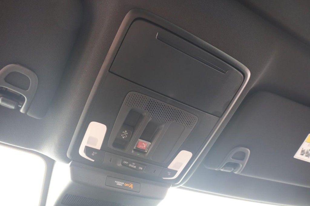 Honda Accord Hybrid Vehicle Image 16