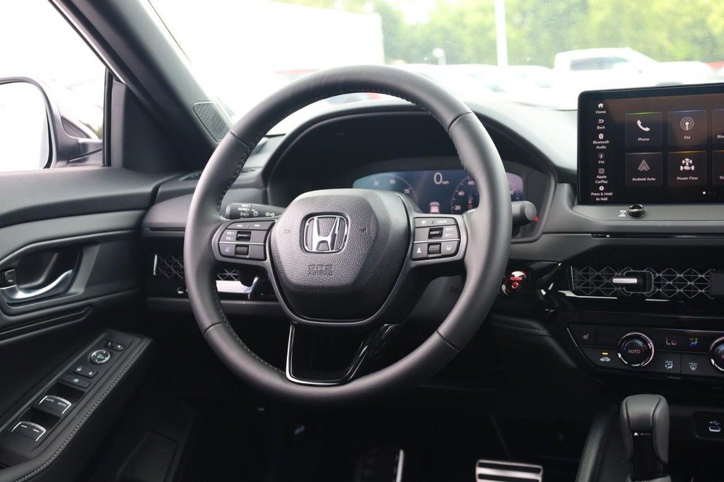 Honda Accord Hybrid Vehicle Image 22