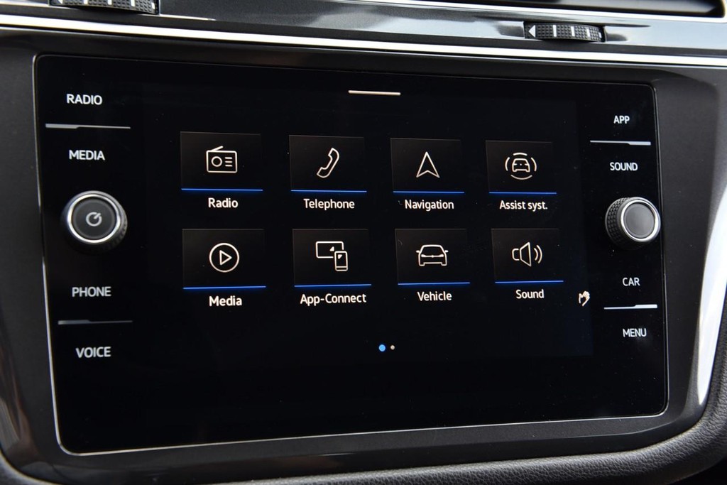 Volkswagen Tiguan Vehicle Image 14