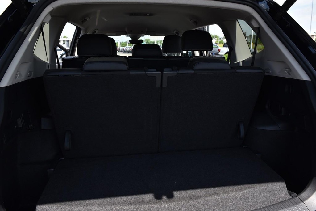 Volkswagen Tiguan Vehicle Image 25