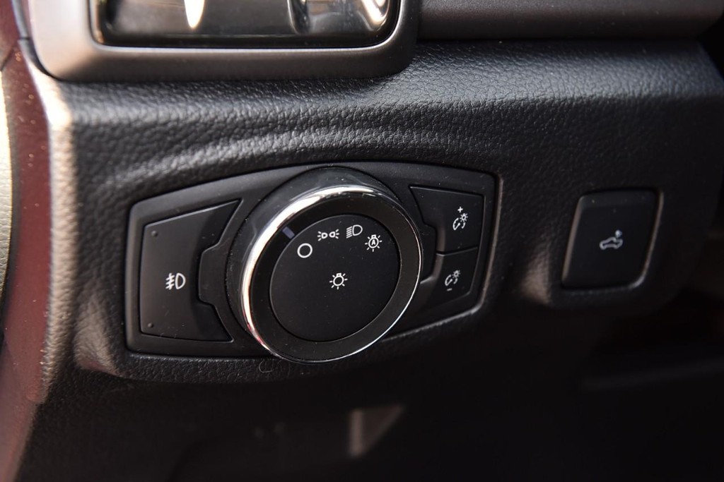 Ford Ranger Vehicle Full-screen Gallery Image 10
