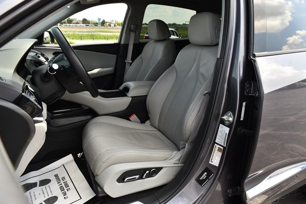 Acura RDX Vehicle Image 21