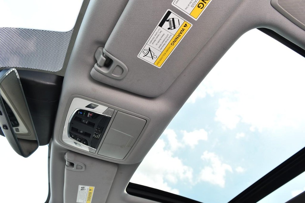 Acura RDX Vehicle Image 23