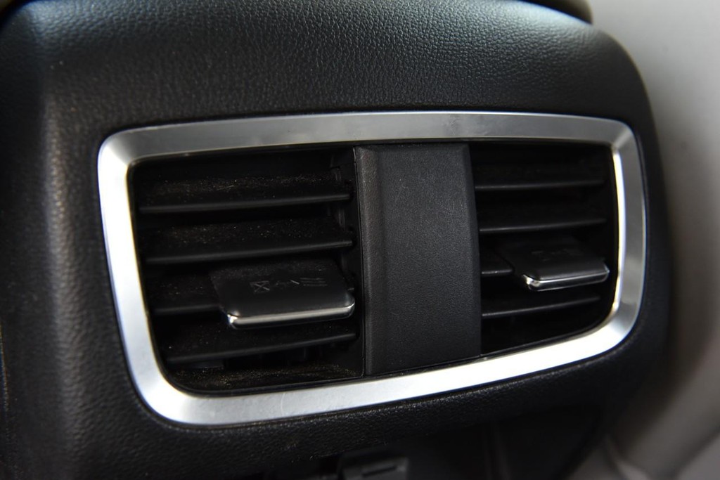 Acura RDX Vehicle Image 25