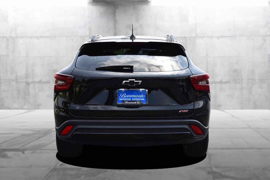 Chevrolet Trax Vehicle Full-screen Gallery Image 6