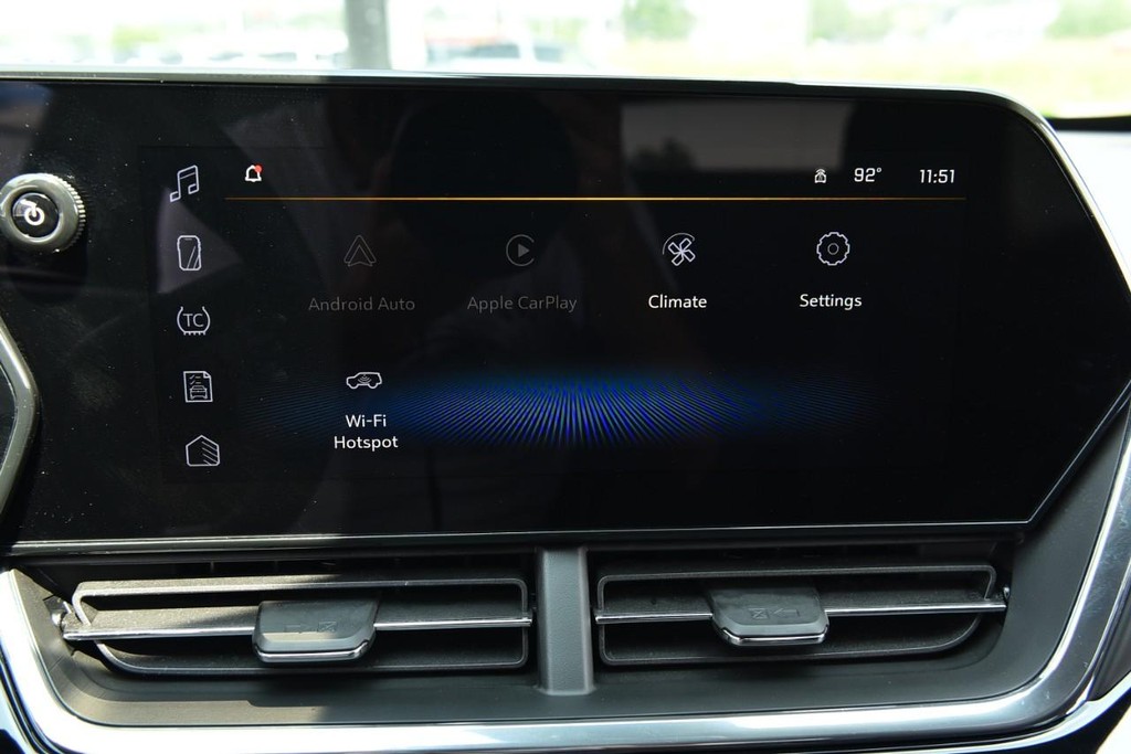 Chevrolet Trax Vehicle Full-screen Gallery Image 12