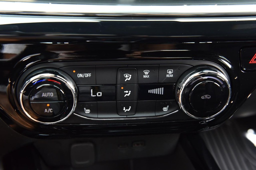 Chevrolet Trax Vehicle Full-screen Gallery Image 13