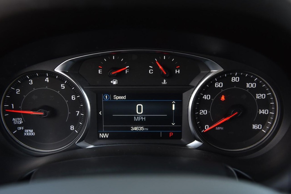 GMC Terrain Vehicle Full-screen Gallery Image 10