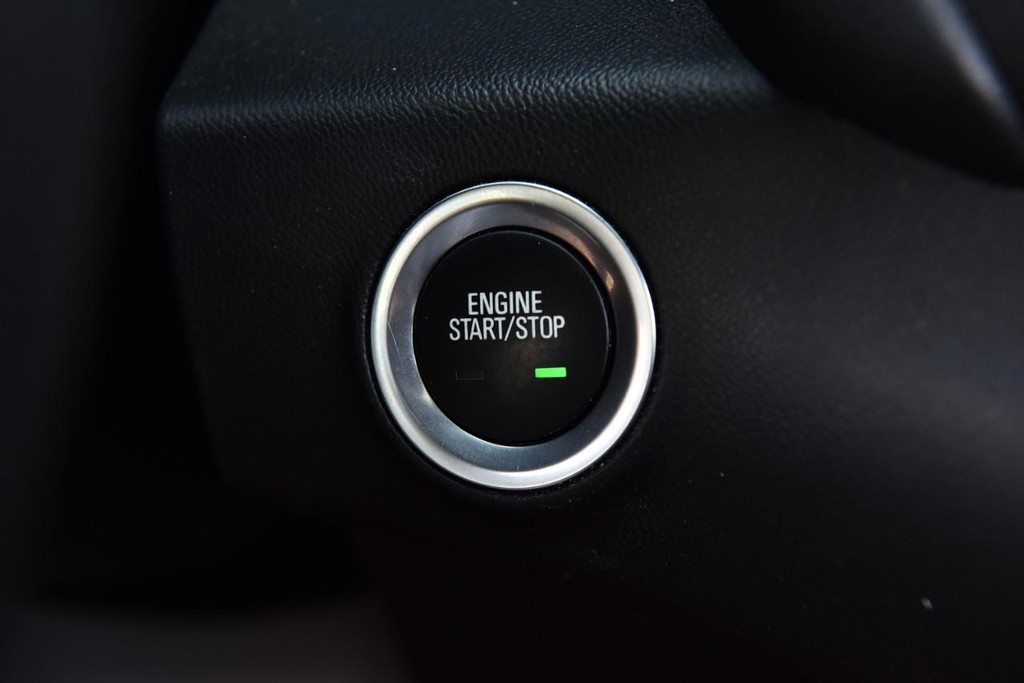 GMC Terrain Vehicle Full-screen Gallery Image 17
