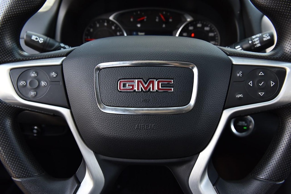 GMC Terrain Vehicle Full-screen Gallery Image 18