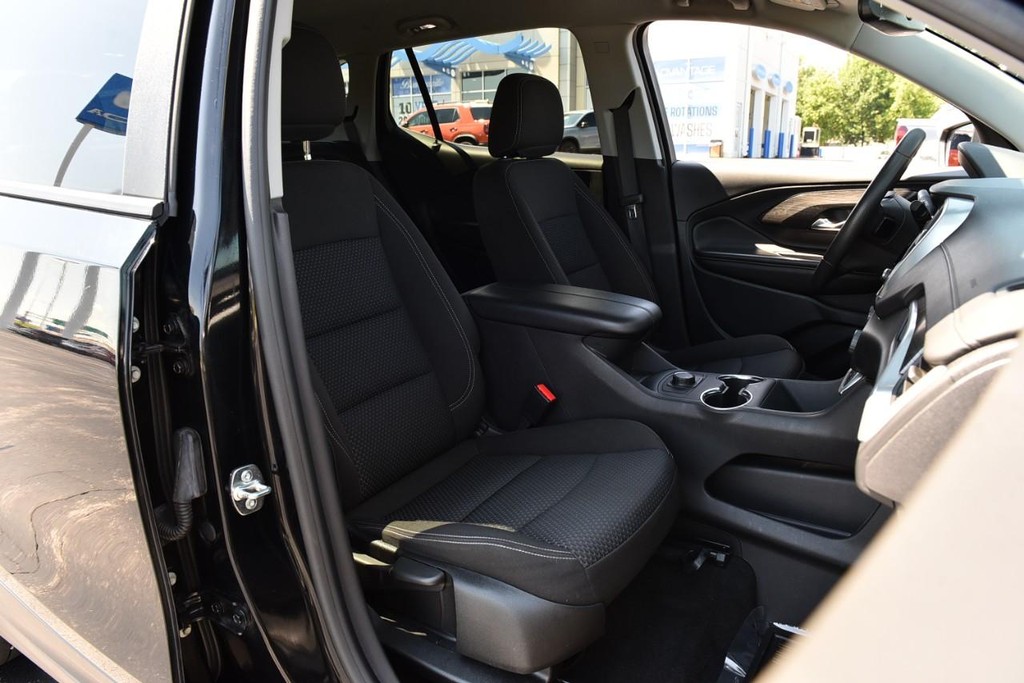 GMC Terrain Vehicle Full-screen Gallery Image 20