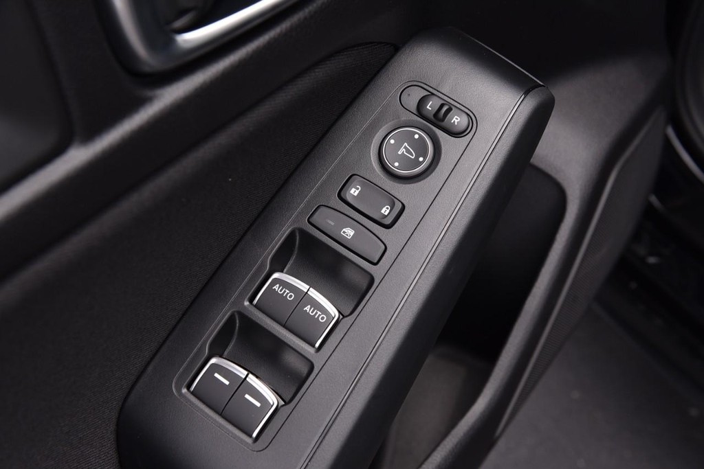 Honda Civic Hatchback Vehicle Image 08