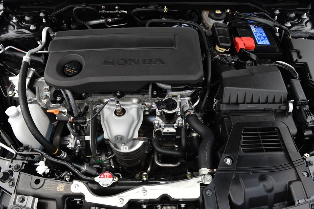 Honda Civic Hatchback Vehicle Image 24