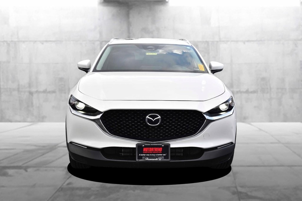 Mazda CX-30 Vehicle Full-screen Gallery Image 4