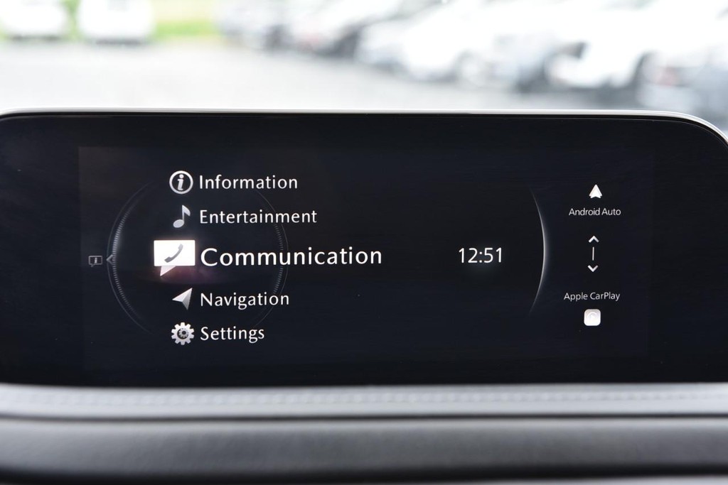 Mazda CX-30 Vehicle Full-screen Gallery Image 13