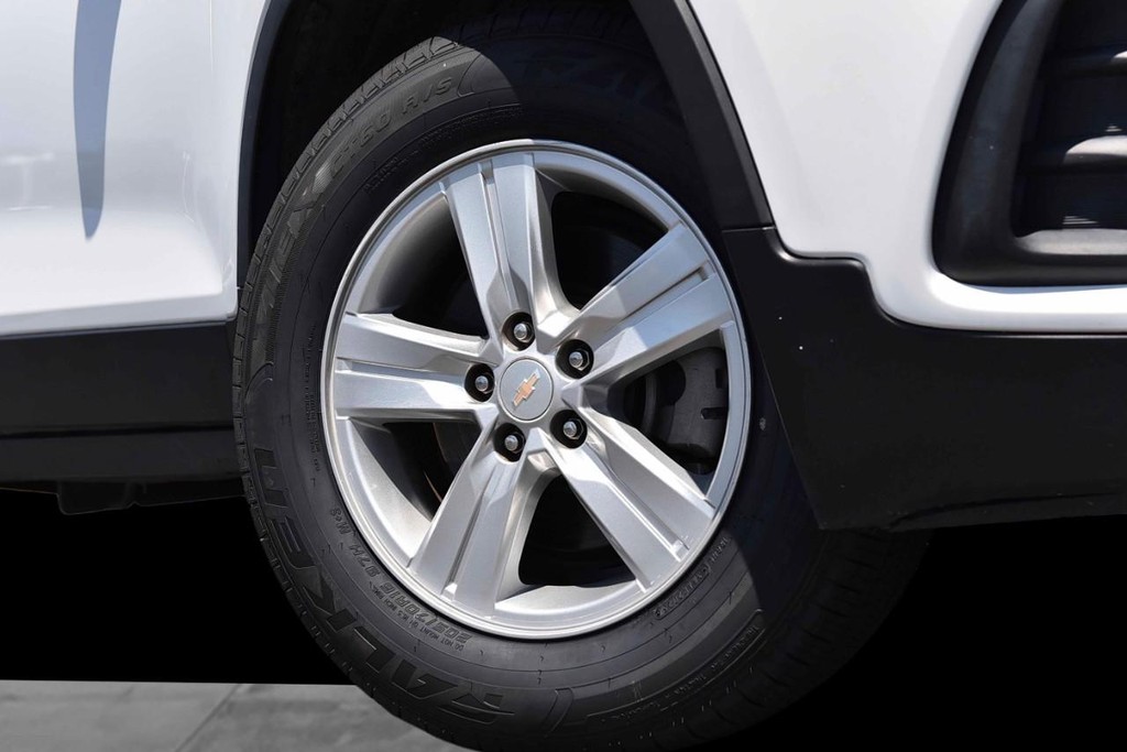 Chevrolet Trax Vehicle Full-screen Gallery Image 3