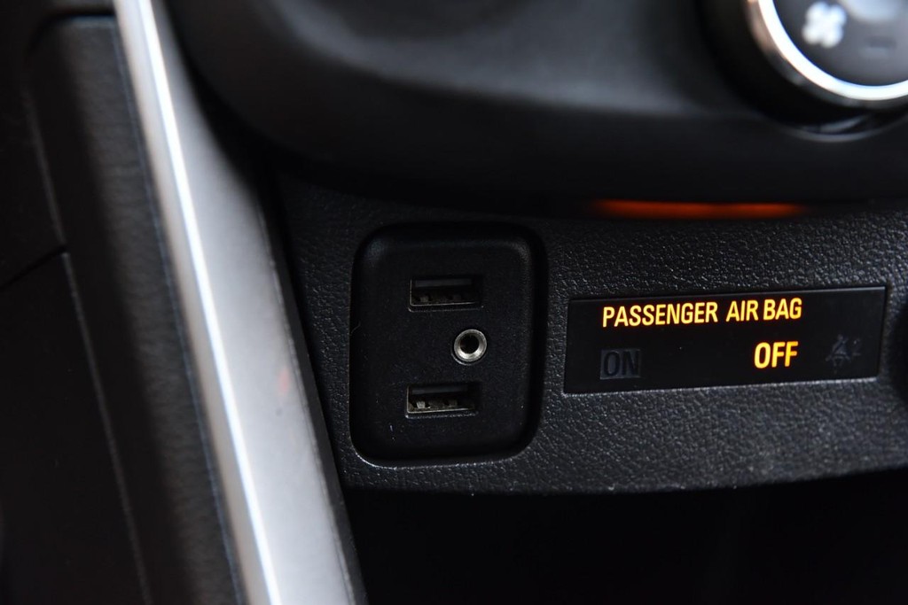 Chevrolet Trax Vehicle Full-screen Gallery Image 14
