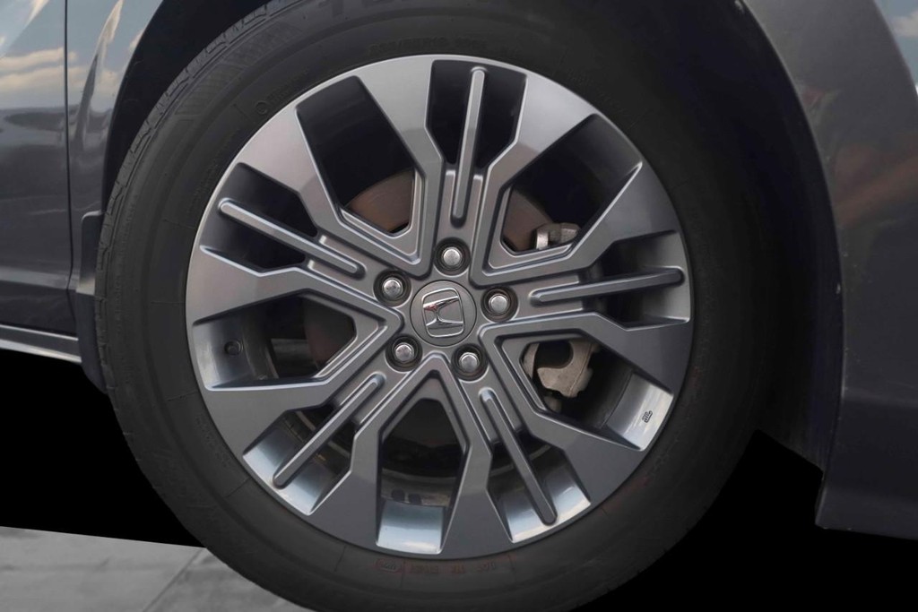 Honda Odyssey Vehicle Full-screen Gallery Image 3
