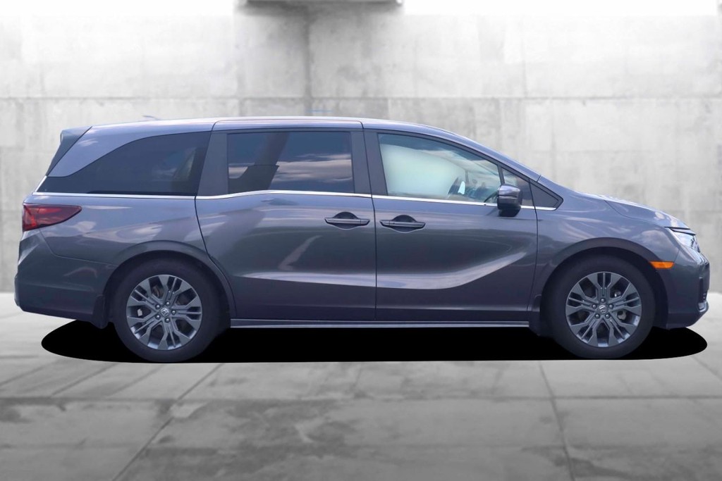 Honda Odyssey Vehicle Full-screen Gallery Image 5