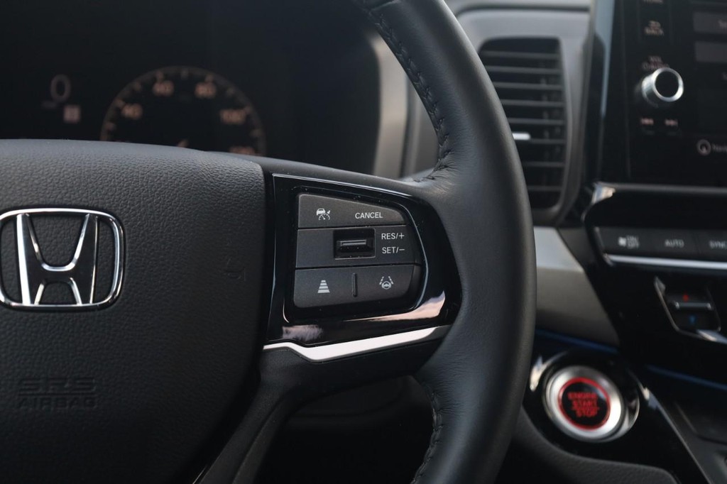 Honda Odyssey Vehicle Full-screen Gallery Image 9