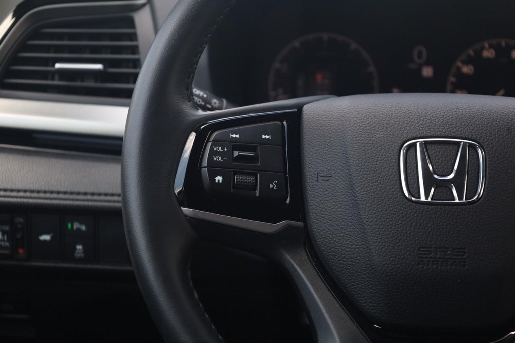 Honda Odyssey Vehicle Full-screen Gallery Image 10