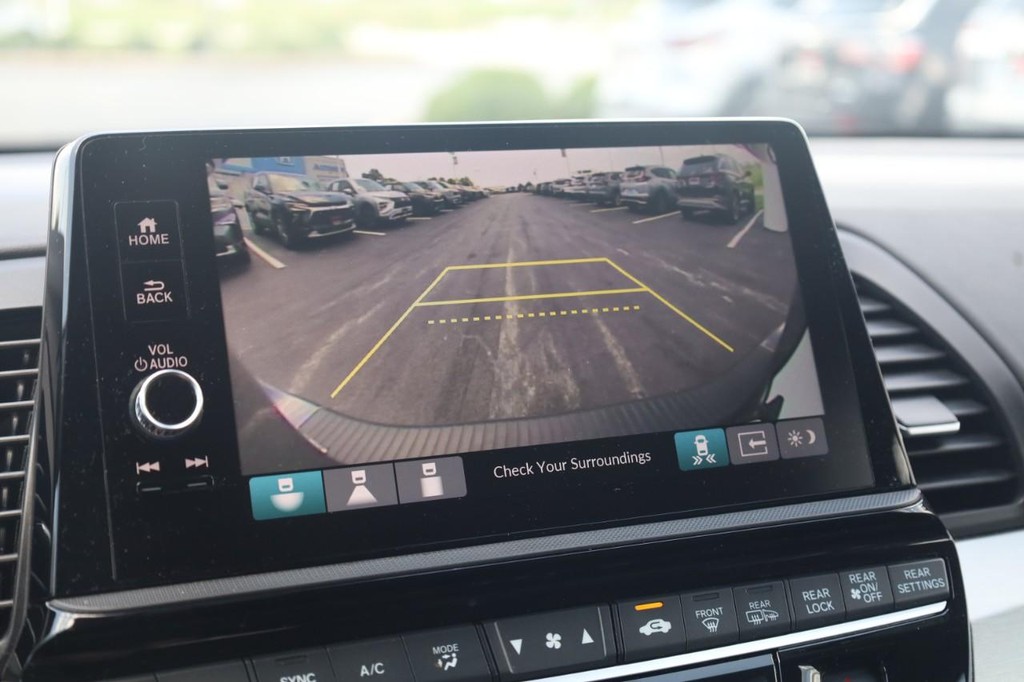 Honda Odyssey Vehicle Full-screen Gallery Image 16