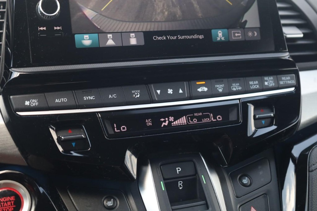 Honda Odyssey Vehicle Full-screen Gallery Image 17