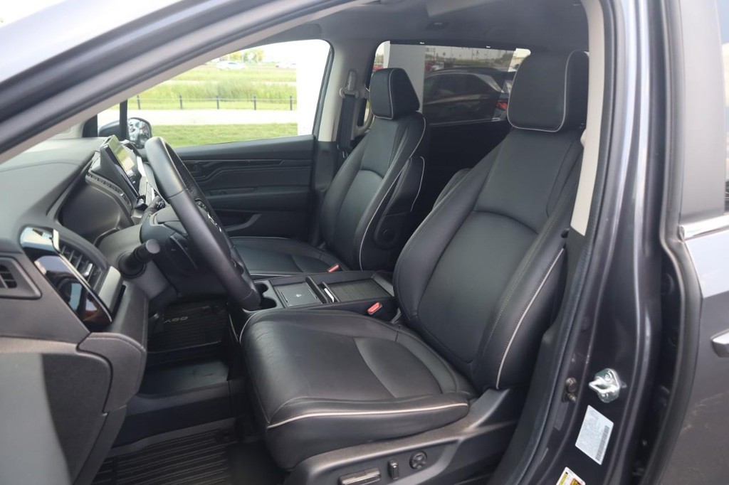 Honda Odyssey Vehicle Full-screen Gallery Image 20
