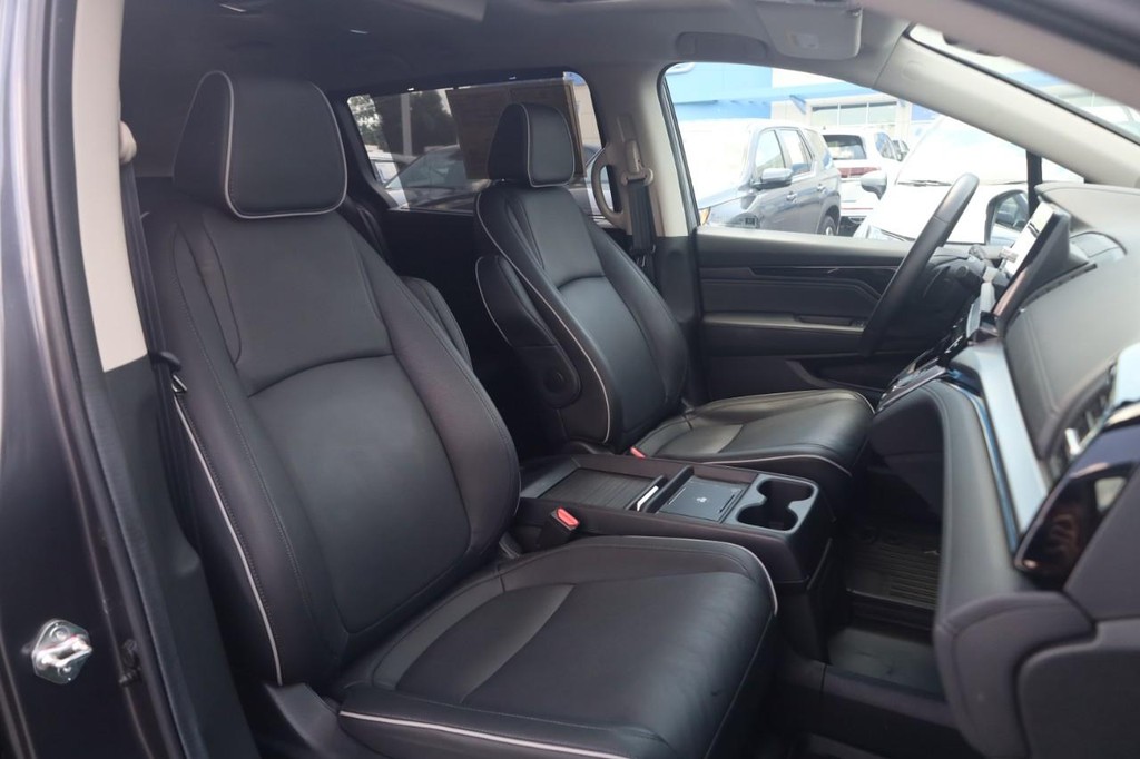 Honda Odyssey Vehicle Full-screen Gallery Image 21