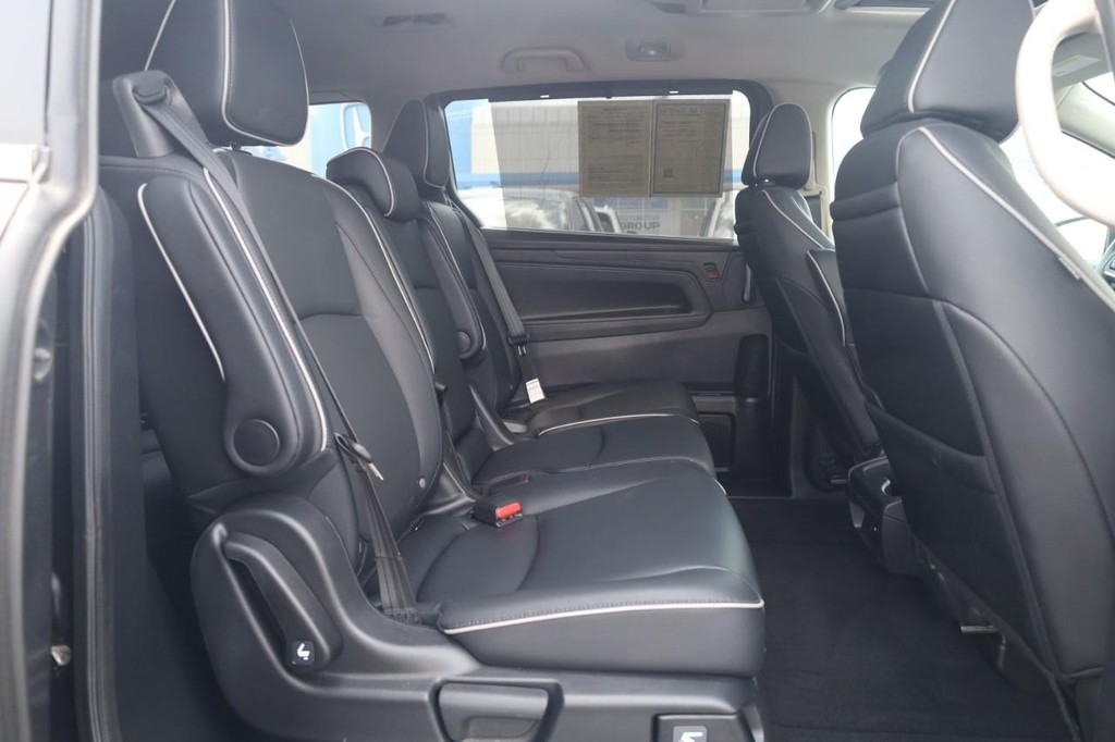 Honda Odyssey Vehicle Full-screen Gallery Image 22