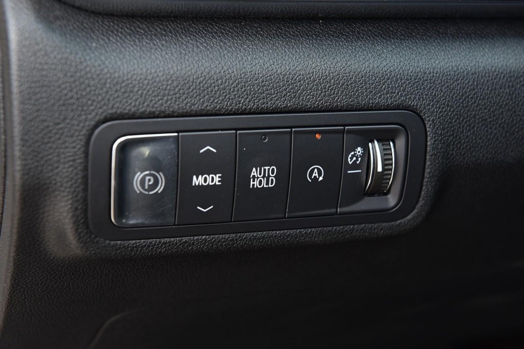 GMC Terrain Vehicle Full-screen Gallery Image 11