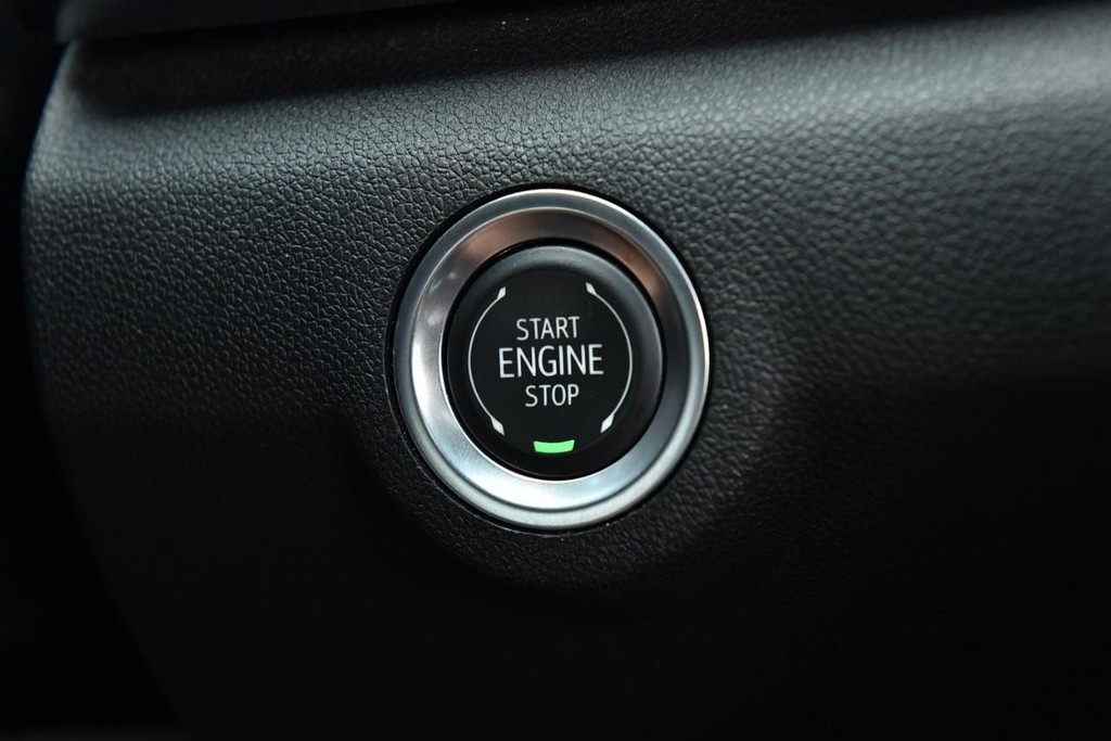 GMC Terrain Vehicle Full-screen Gallery Image 15