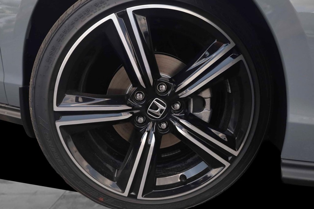 Honda Accord Sedan Vehicle Image 03