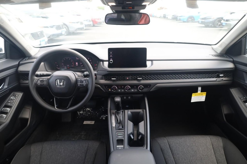Honda Accord Sedan Vehicle Image 07