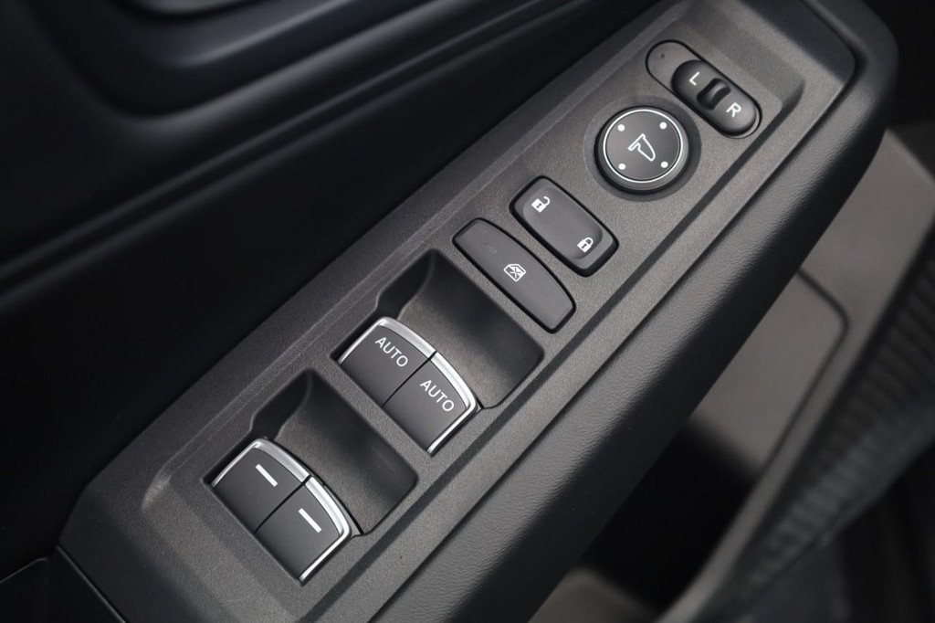Honda Accord Sedan Vehicle Image 11