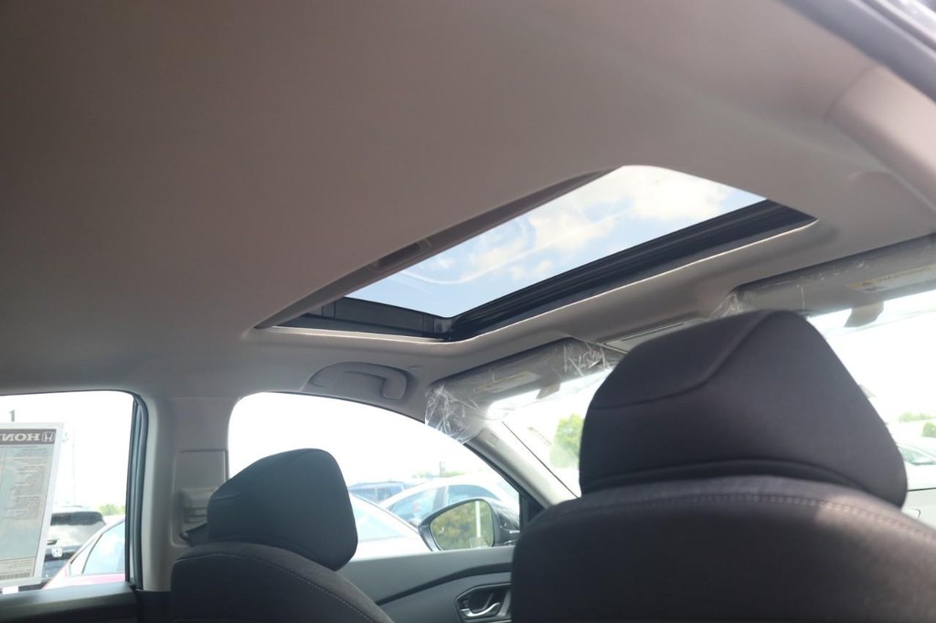 Honda Accord Sedan Vehicle Image 22