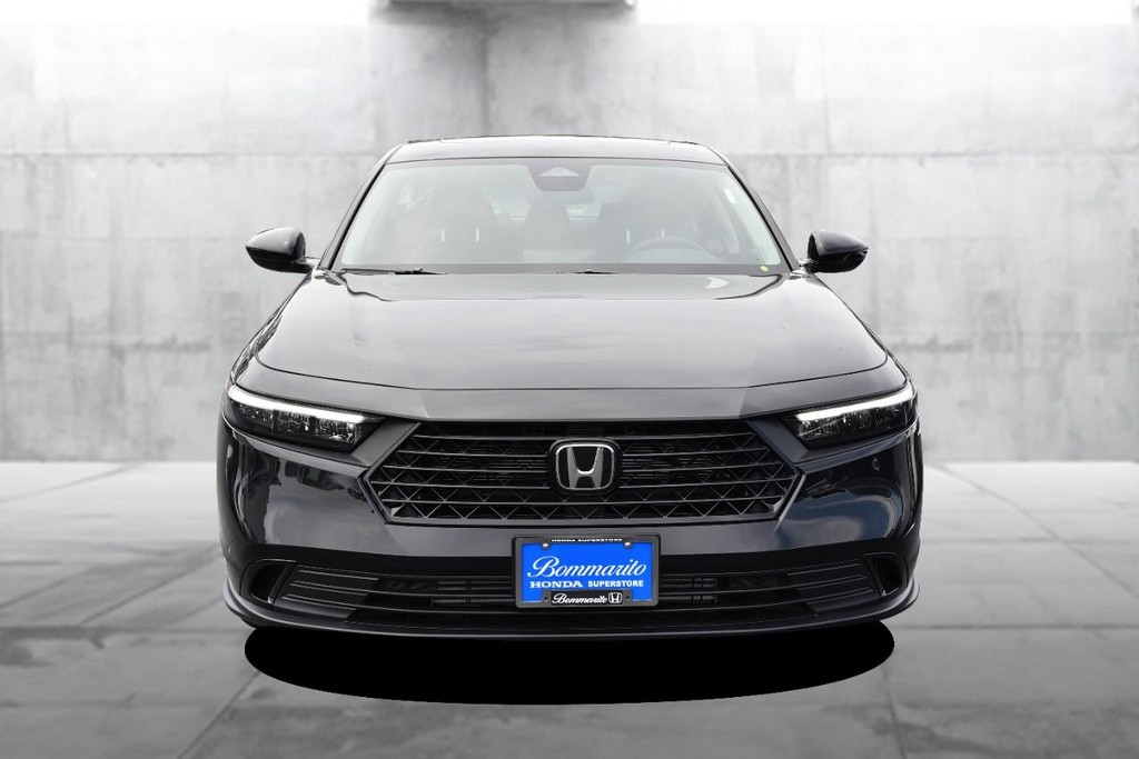 Honda Accord Sedan Vehicle Image 04