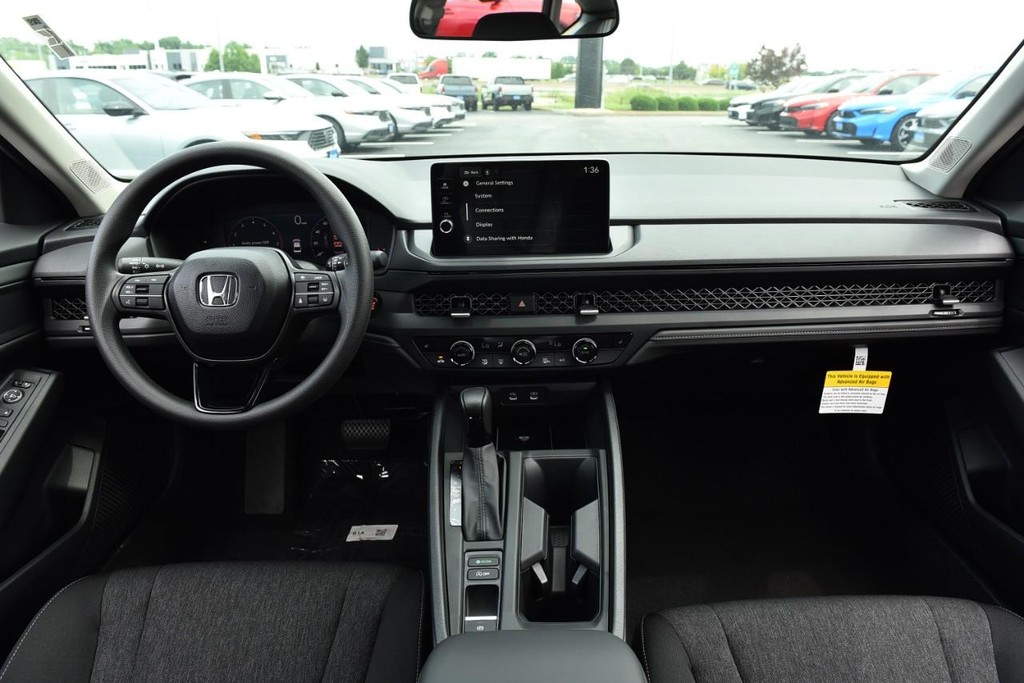 Honda Accord Sedan Vehicle Image 07