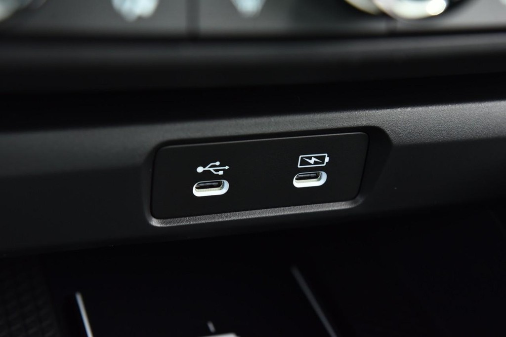 Honda Accord Sedan Vehicle Image 15