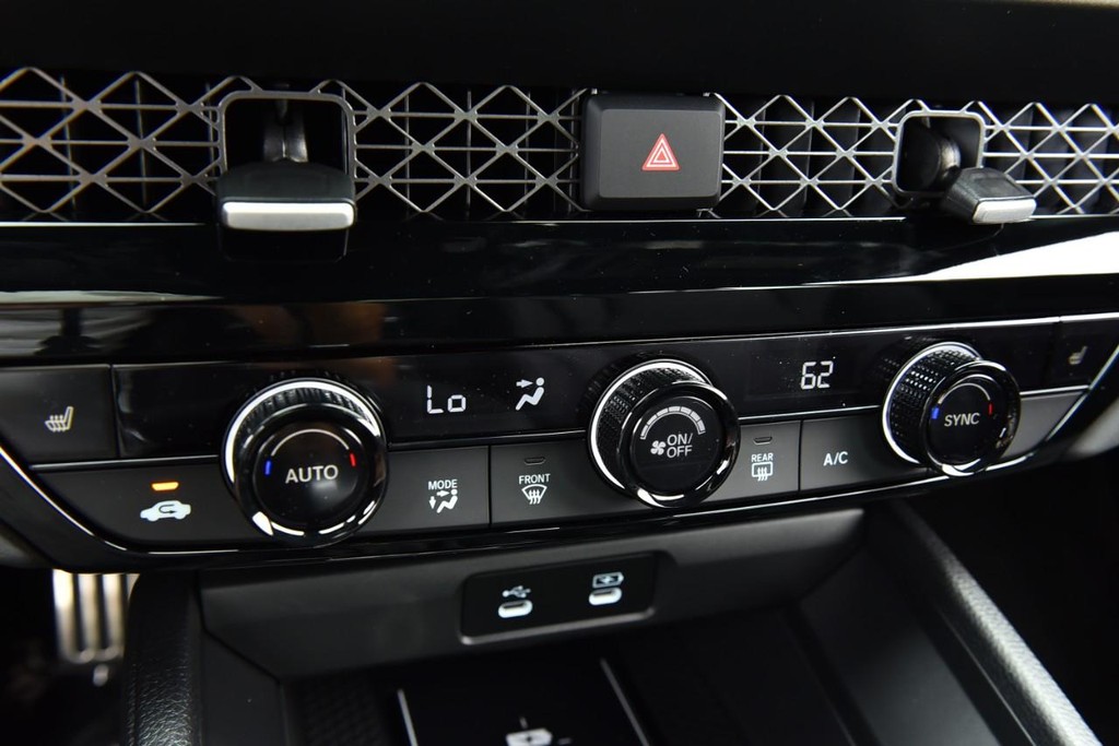 Honda Accord Hybrid Vehicle Image 15