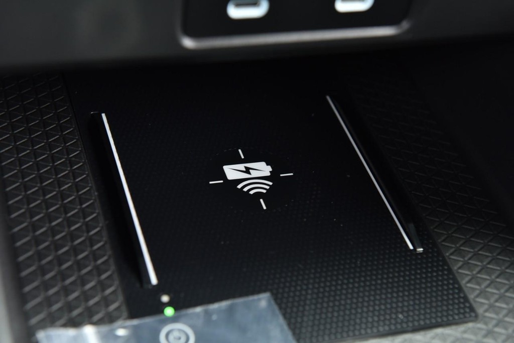 Honda Accord Hybrid Vehicle Image 17