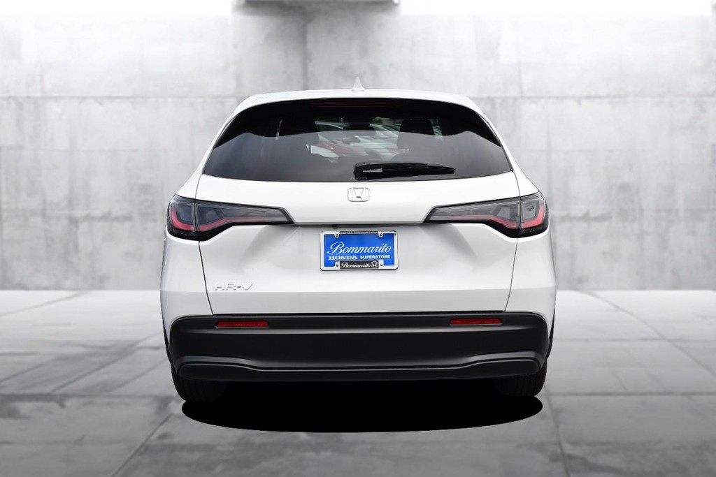 Honda HR-V Vehicle Full-screen Gallery Image 6