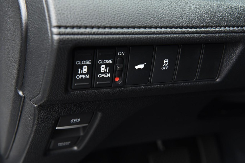 Honda Odyssey Vehicle Full-screen Gallery Image 11