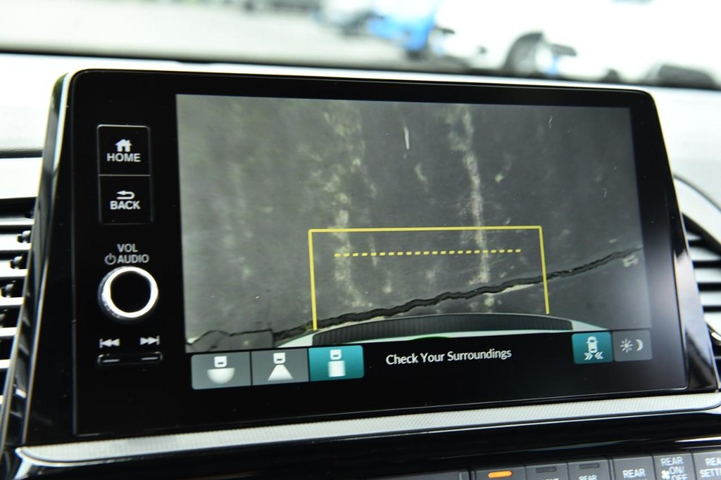 Honda Odyssey Vehicle Full-screen Gallery Image 14