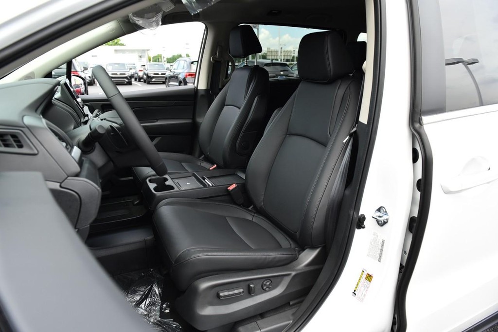Honda Odyssey Vehicle Full-screen Gallery Image 23