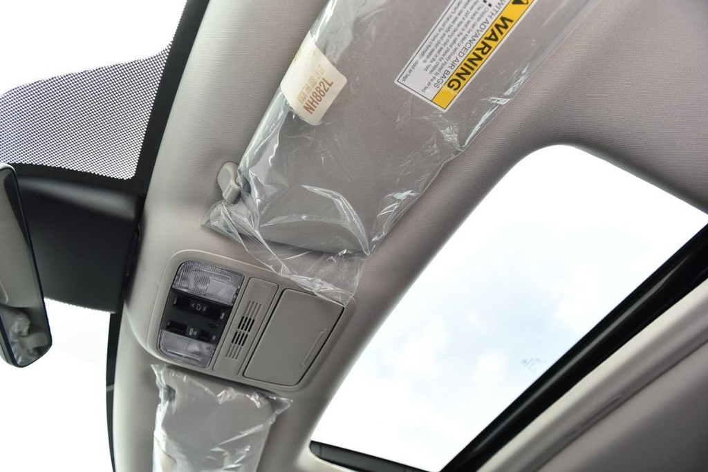 Honda Odyssey Vehicle Full-screen Gallery Image 25