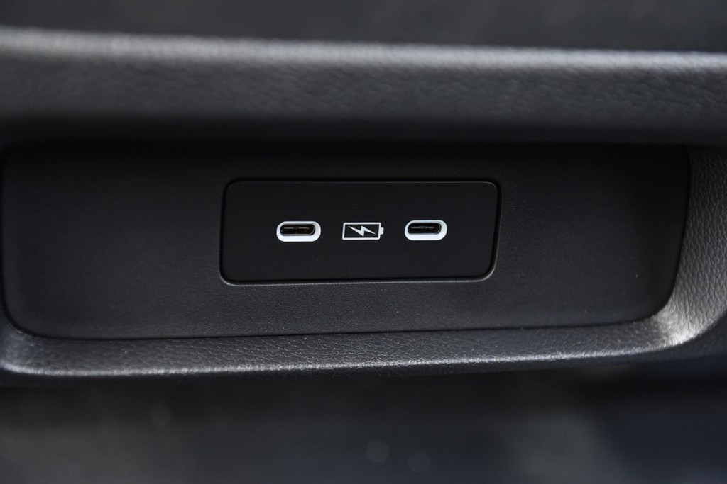 Honda Odyssey Vehicle Full-screen Gallery Image 28