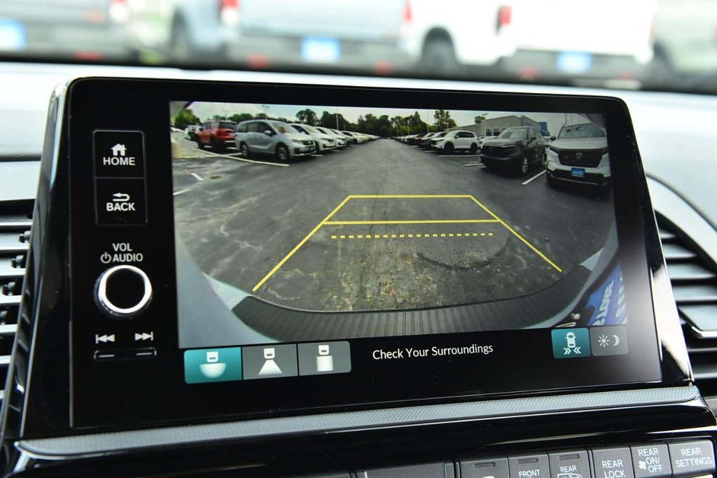Honda Odyssey Vehicle Full-screen Gallery Image 13