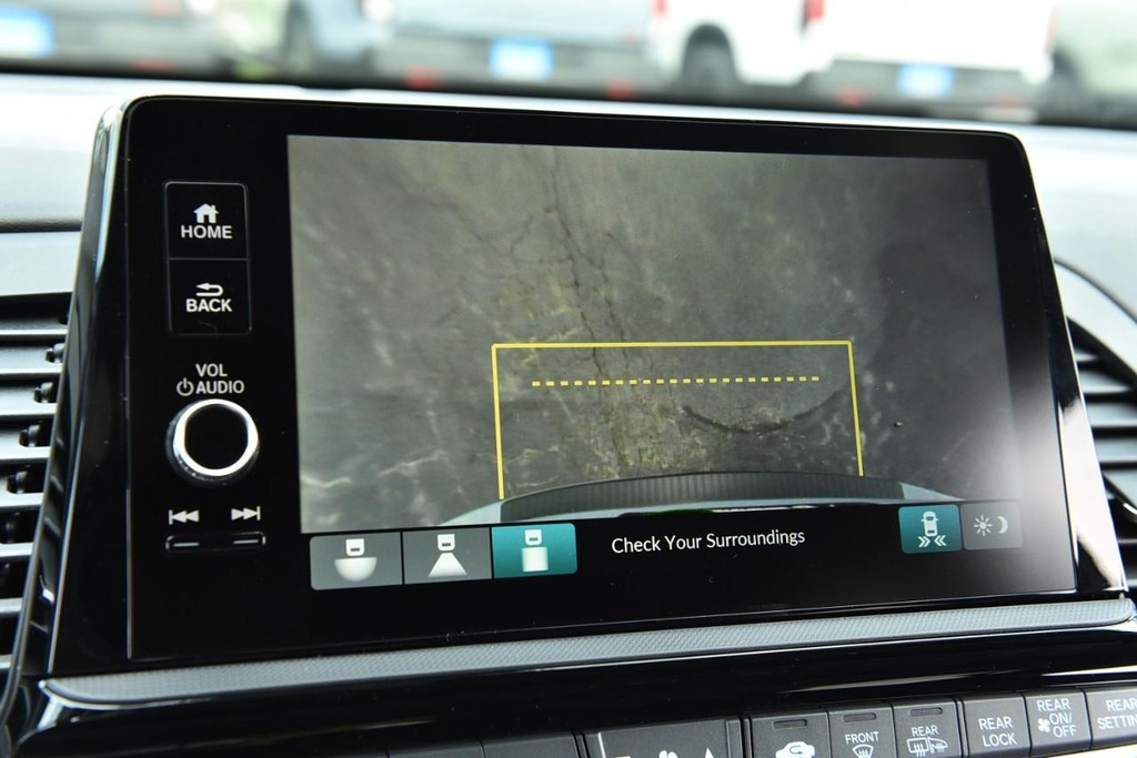 Honda Odyssey Vehicle Full-screen Gallery Image 14
